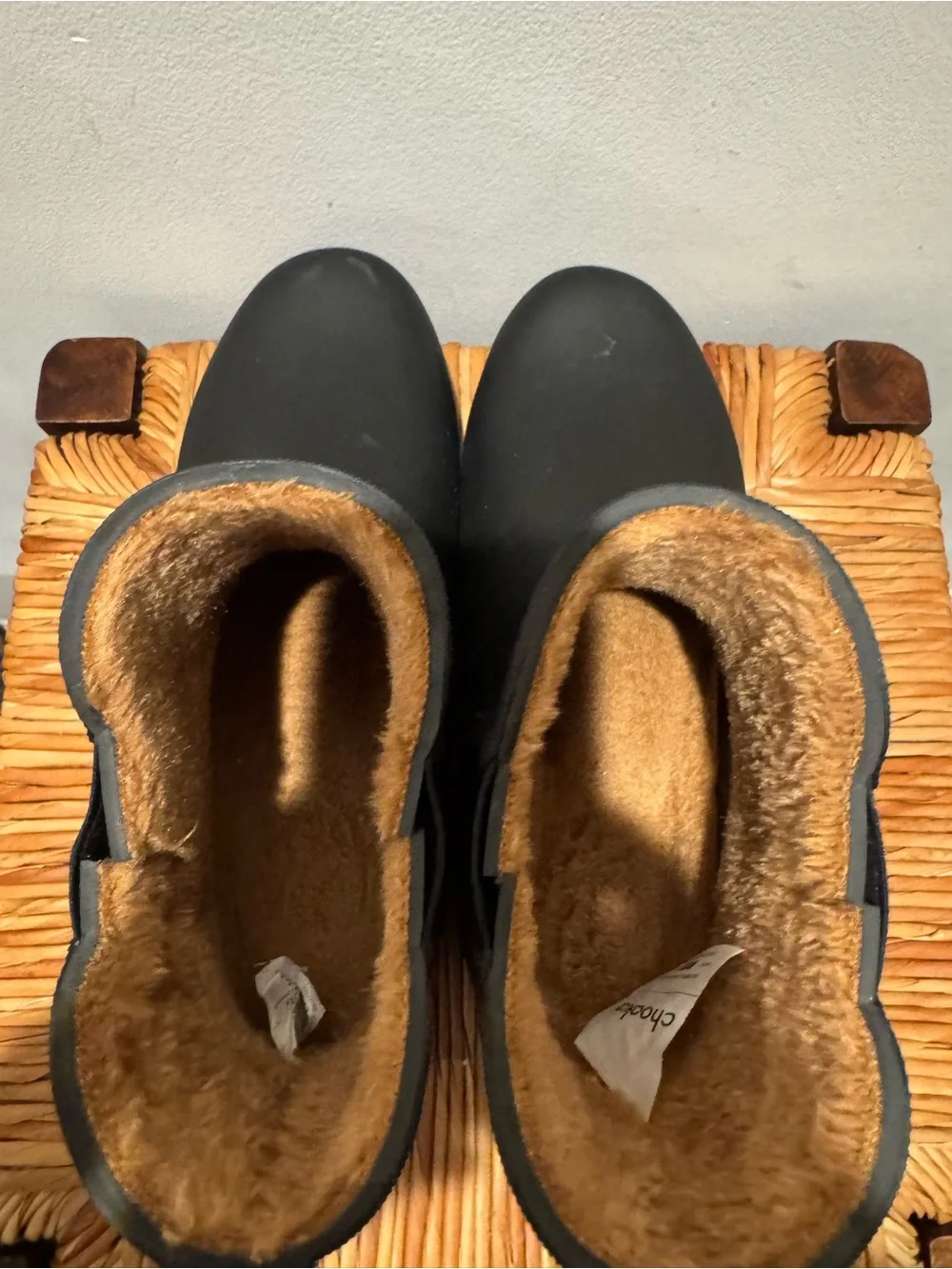 chooka Black Short Waterproof Rain Boots with Faux-Fur Lining size 8